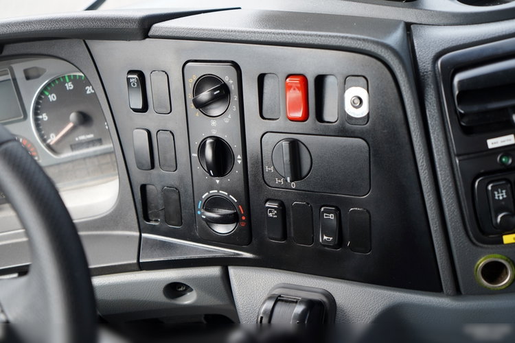 Mercedes AXOR 2633 / 6x4 / WYWROTKA  5.3 M / HYDROBURTA  / + HDS HIAB 122 B-2 / STEROWANIE RADIOWE / ROTATOR / MANUAL /   / 2013 ROK  zdjęcie 40