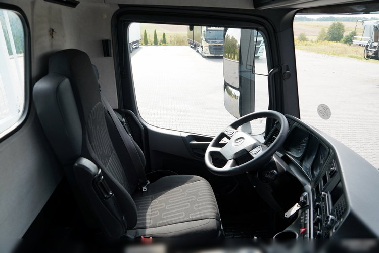 Mercedes / AROCS 2640 / 6x4 / SKRZYNIOWY - 6, 5 M / HDS HIAB XS 144 / wysów: 12, 5 M / EURO 6 / STEROWANIE RADIOWE / ROTATOR / OPONY 100 % / zdjęcie 29