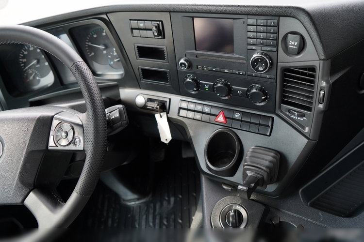 Mercedes / AROCS 2640 / 6x4 / SKRZYNIOWY - 6, 5 M / HDS HIAB XS 144 / wysów: 12, 5 M / EURO 6 / STEROWANIE RADIOWE / ROTATOR / OPONY 100 % / zdjęcie 32