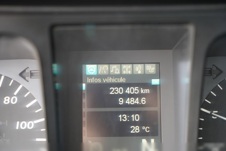 Mercedes / AROCS 2640 / 6x4 / SKRZYNIOWY - 6, 5 M / HDS HIAB XS 144 / wysów: 12, 5 M / EURO 6 / STEROWANIE RADIOWE / ROTATOR / OPONY 100 % / zdjęcie 38