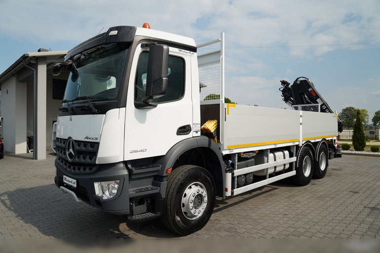 Mercedes / AROCS 2640 / 6x4 / SKRZYNIOWY - 6, 5 M / HDS HIAB XS 144 / wysów: 12, 5 M / EURO 6 / STEROWANIE RADIOWE / ROTATOR / OPONY 100 % / zdjęcie 8