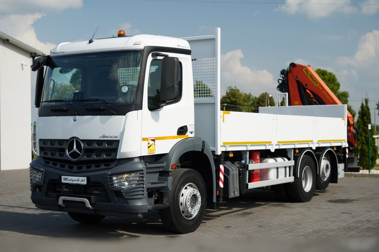 Mercedes / AROCS 2643 / 6x2 / SKRZYNIOWY - 6.4 M / HDS palfinger pk 20001-k - wysów: 10.2 M / OŚ PODNOSZONA / STEROWANIE RADIOWE / ROTATOR / WIDŁY / OPONY 100 % / 2017 ROK zdjęcie 9