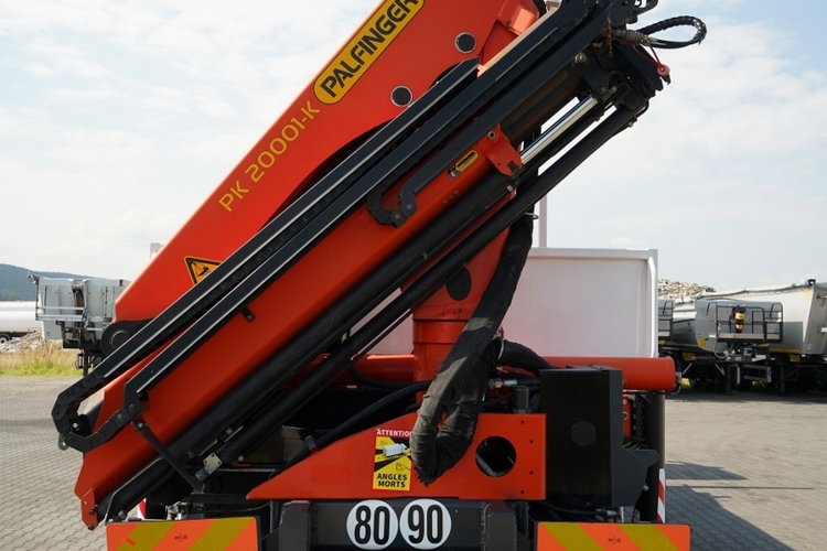 Mercedes / AROCS 2643 / 6x2 / SKRZYNIOWY - 6.4 M / HDS palfinger pk 20001-k - wysów: 10.2 M / OŚ PODNOSZONA / STEROWANIE RADIOWE / ROTATOR / WIDŁY / OPONY 100 % / 2017 ROK zdjęcie 26