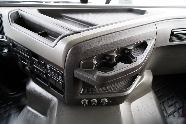 Volvo FM 430 / PEŁNY ADR / WAGA: 6 800 KG / NISKA KABINA / 2022 ROK / PO ZŁOTYM KONTRAKCIE SERWISOWYM / zdjęcie 30