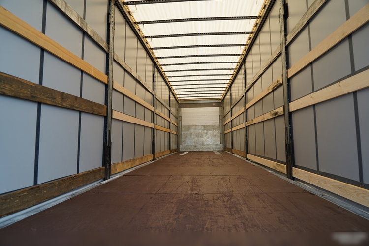 Schmitz FIRANKA / STANDARD / 2 OSIE  PODNOSZONE / OSIE zdjęcie 15