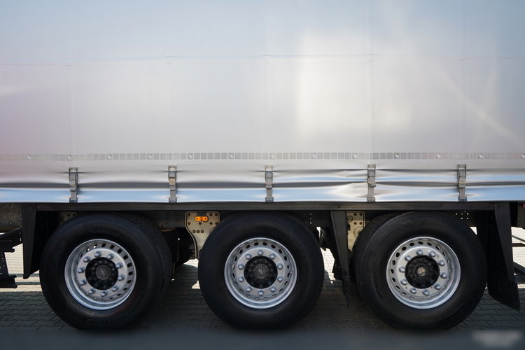 Schmitz FIRANKA / STANDARD / 2 OSIE  PODNOSZONE / OSIE zdjęcie 25