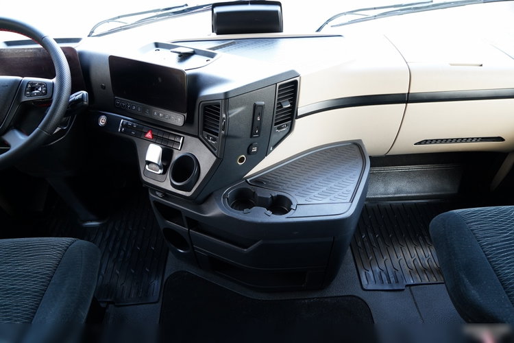 Mercedes ACTROS 1845 / BIG SPACE / 2020 / PO KONTRAKCIE SERWISOWYM zdjęcie 29