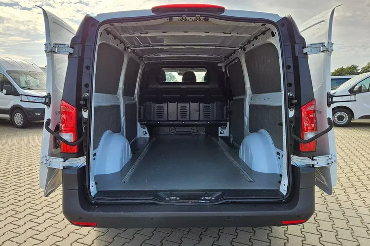 Mercedes vito L2H1 69999zł NETTO 2.2Cdi/163KM zdjęcie 15
