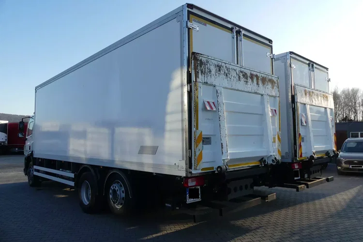 DAF CF 370 / 6x2 / CHŁODNIA 8.25 + WINDA / EURO 6 / zdjęcie 4