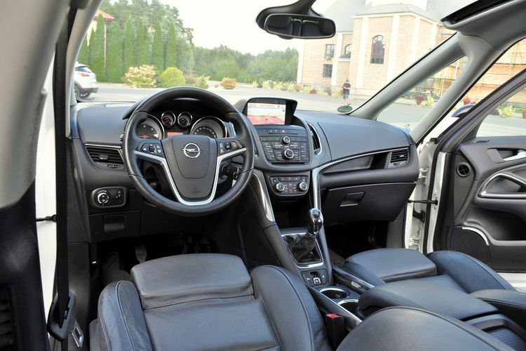 Opel Zafira 2.0d(165KM) Bi-Xenon Led Panorama Navi Kamera 7-Foteli Skóry Alu19"ASO zdjęcie 29