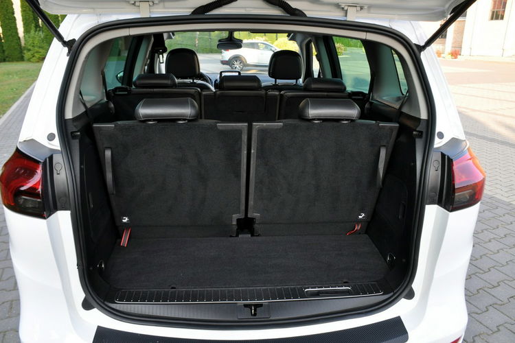 Opel Zafira 2.0d(165KM) Bi-Xenon Led Panorama Navi Kamera 7-Foteli Skóry Alu19"ASO zdjęcie 39