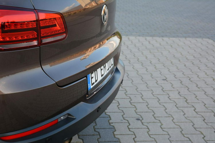 Volkswagen Tiguan Lift Toffee Brown bi-xenon Ledy Navi Kamera 2xParktr. Park Assist ASO zdjęcie 16