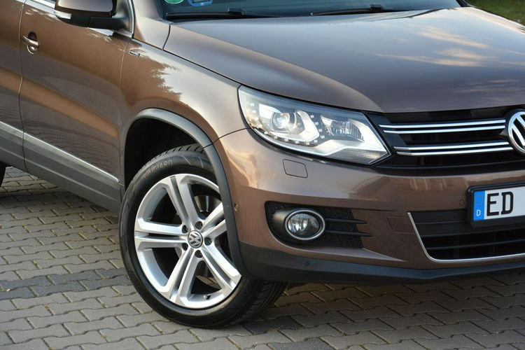 Volkswagen Tiguan Lift Toffee Brown bi-xenon Ledy Navi Kamera 2xParktr. Park Assist ASO zdjęcie 9