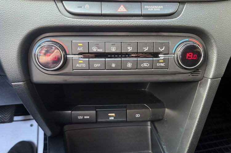 Kia Cee'd 1.0 T-GDI L Salon PL, serwis ASO, Gwarancja fabrycc 2027, Bezwypadkowy zdjęcie 22