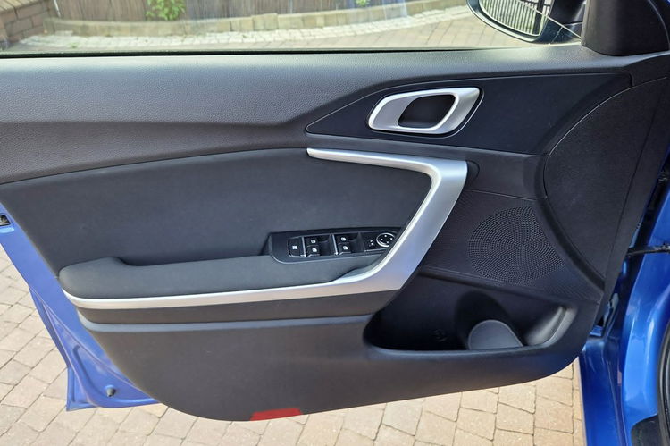 Kia Cee'd 1.0 T-GDI L Salon PL, serwis ASO, Gwarancja fabrycc 2027, Bezwypadkowy zdjęcie 29