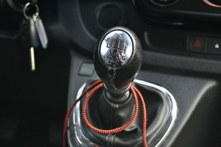 Opel Vivaro Parktronic Nagłośnienie 5osobowy Kamera cofania Zarejestrowany zdjęcie 10