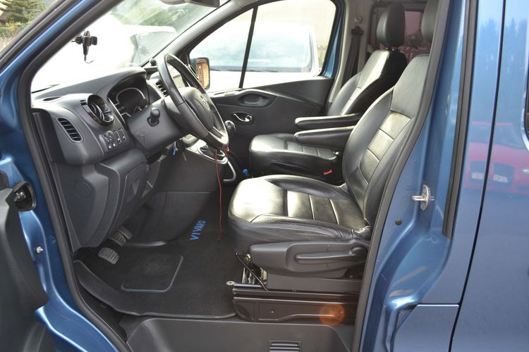 Opel Vivaro Parktronic Nagłośnienie 5osobowy Kamera cofania Zarejestrowany zdjęcie 6