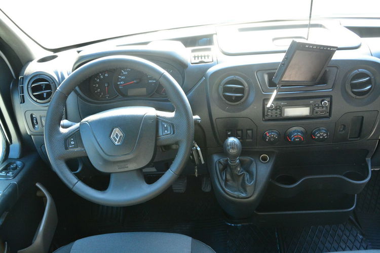 Renault Master średniak 9 osobowy 2.3l niski przebieg zdjęcie 6