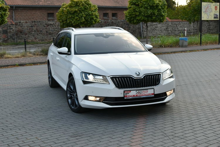 Skoda Superb 2.0TDi 150KM DSG 2019r. FullLED Skóra Blis NAVi Rolety Wentyle zdjęcie 23