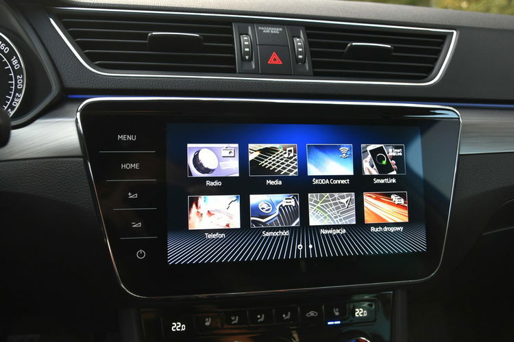 Skoda Superb 2.0TDi 150KM DSG 2019r. FullLED Skóra Blis NAVi Rolety Wentyle zdjęcie 37