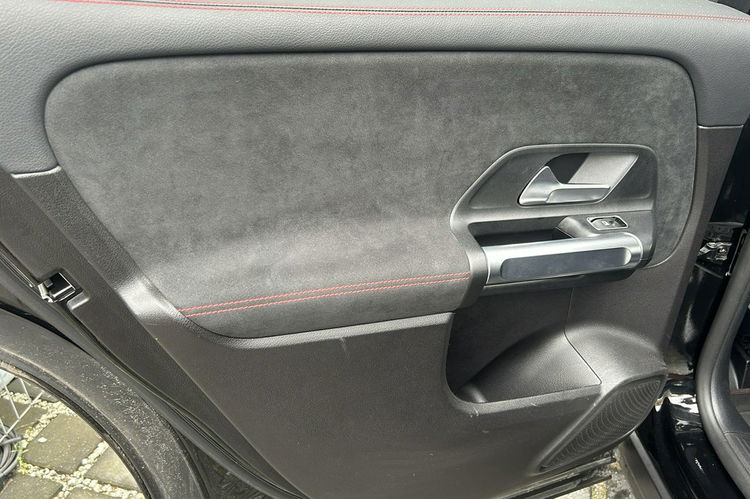 Mercedes GLB 220D 195KM 4Matic - Full Led Kamera Radar Virtual Cockpit El.hak zdjęcie 19