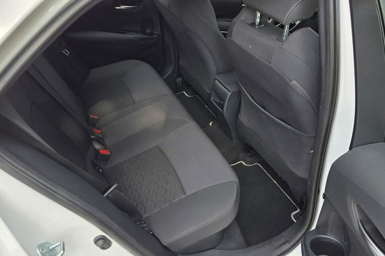 Toyota Corolla 1.8 HSD Super stan Ast. Pasa Distronic kamera Navi VAT 23% zdjęcie 15