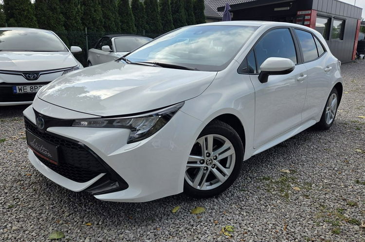 Toyota Corolla 1.8 HSD Super stan Ast. Pasa Distronic kamera Navi VAT 23% zdjęcie 2
