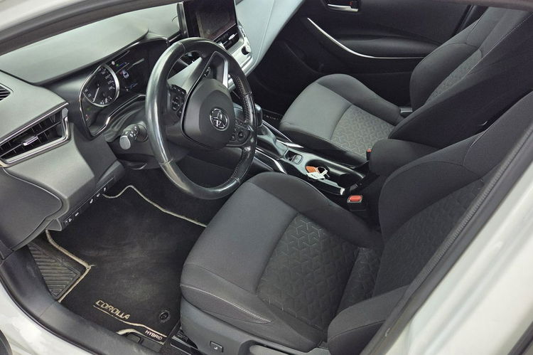 Toyota Corolla 1.8 HSD Super stan Ast. Pasa Distronic kamera Navi VAT 23% zdjęcie 23
