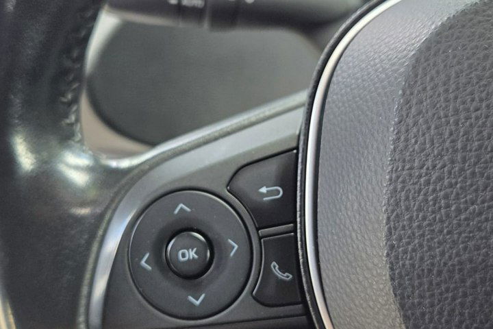 Toyota Corolla 1.8 HSD Super stan Ast. Pasa Distronic kamera Navi VAT 23% zdjęcie 28