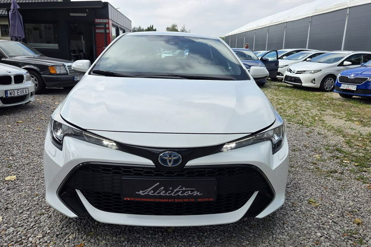 Toyota Corolla 1.8 HSD Super stan Ast. Pasa Distronic kamera Navi VAT 23% zdjęcie 3