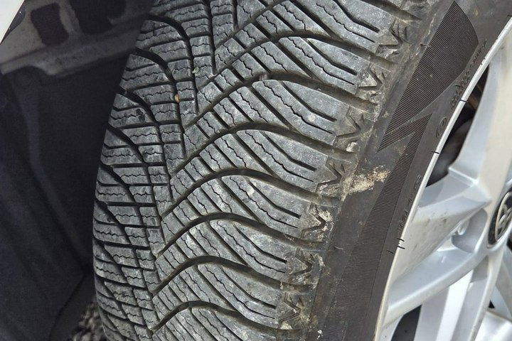 Toyota Corolla 1.8 HSD Super stan Ast. Pasa Distronic kamera Navi VAT 23% zdjęcie 30