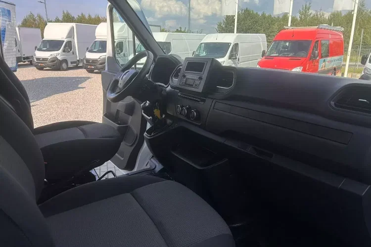 Renault Master zdjęcie 14