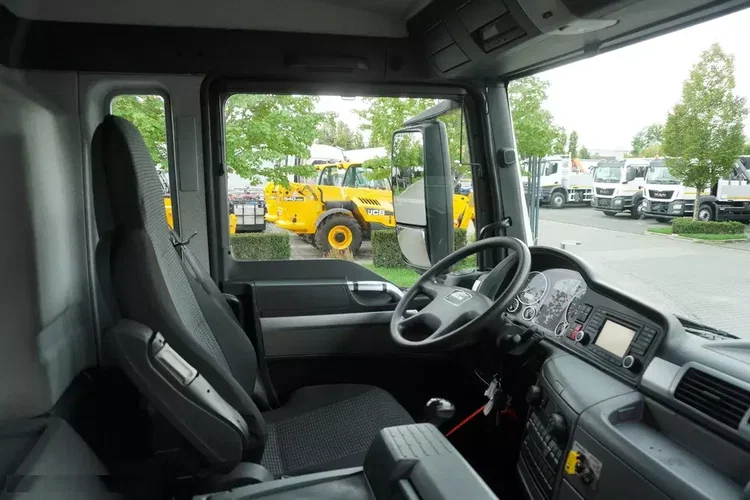 MAN TGS 26.360 E6 / Zabudowa WUKO Rivard 18 m3 / 115 tys. km / oś skrętna / 2 sztuki zdjęcie 29