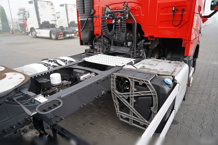 Volvo FM 430 / PEŁNY ADR / WAGA: 6500 KG / NISKA KABINA / 2022 ROK / PO ZŁOTYM KONTRAKCIE SERWISOWYM / zdjęcie 15