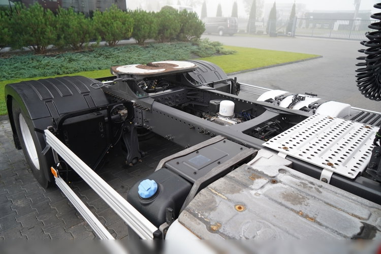 Volvo FM 430 / PEŁNY ADR / WAGA: 6500 KG / NISKA KABINA / 2022 ROK / PO ZŁOTYM KONTRAKCIE SERWISOWYM / zdjęcie 16