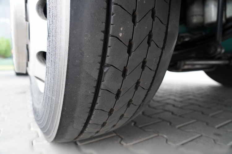 Volvo FM 430 / PEŁNY ADR / WAGA: 6500 KG / NISKA KABINA / 2022 ROK / PO ZŁOTYM KONTRAKCIE SERWISOWYM / zdjęcie 17