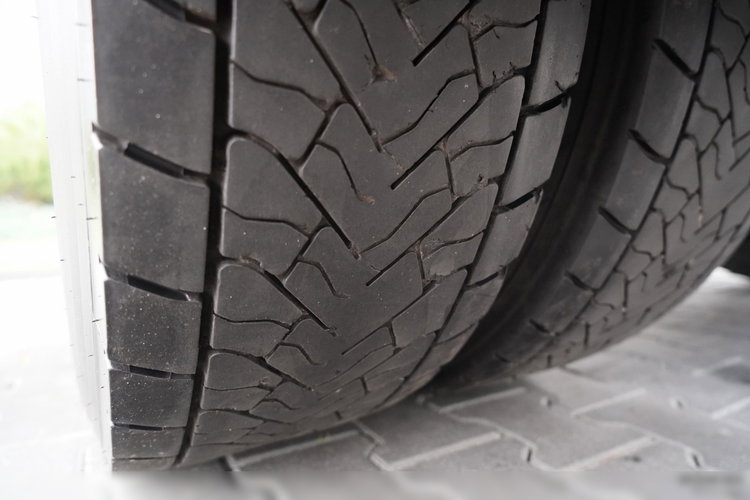 Volvo FM 430 / PEŁNY ADR / WAGA: 6500 KG / NISKA KABINA / 2022 ROK / PO ZŁOTYM KONTRAKCIE SERWISOWYM / zdjęcie 19