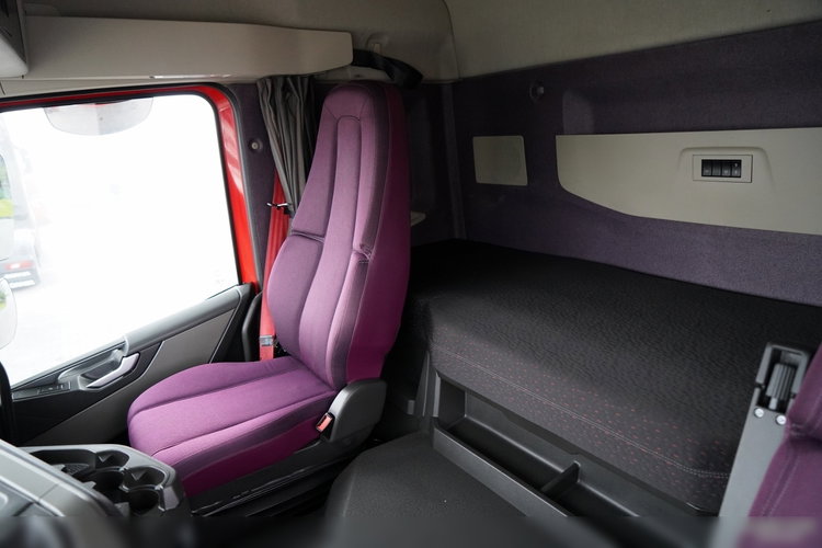 Volvo FM 430 / PEŁNY ADR / WAGA: 6500 KG / NISKA KABINA / 2022 ROK / PO ZŁOTYM KONTRAKCIE SERWISOWYM / zdjęcie 23