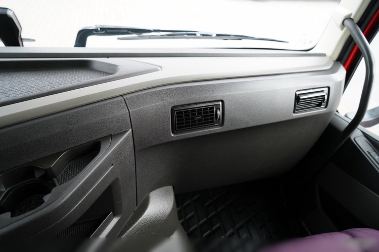 Volvo FM 430 / PEŁNY ADR / WAGA: 6500 KG / NISKA KABINA / 2022 ROK / PO ZŁOTYM KONTRAKCIE SERWISOWYM / zdjęcie 30