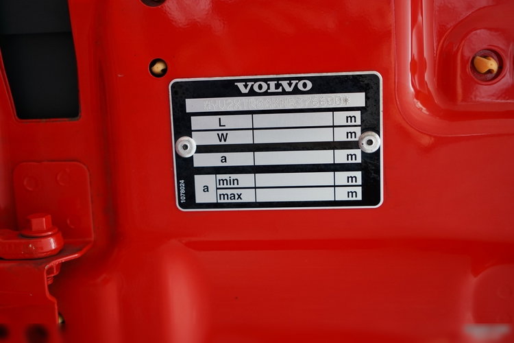 Volvo FM 430 / PEŁNY ADR / WAGA: 6500 KG / NISKA KABINA / 2022 ROK / PO ZŁOTYM KONTRAKCIE SERWISOWYM / zdjęcie 37