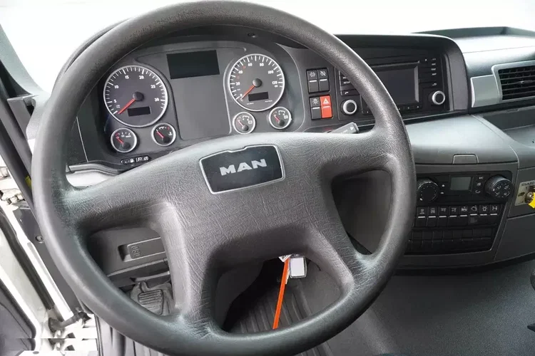MAN TGS 26.360 E6 / Zabudowa WUKO Rivard 18 m3 / 90 tys. km / oś skrętna / 2 sztuki zdjęcie 26