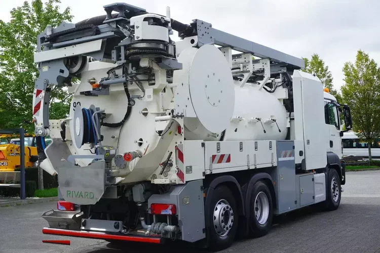 MAN TGS 26.360 E6 / Zabudowa WUKO Rivard 18 m3 / 90 tys. km / oś skrętna / 2 sztuki zdjęcie 6