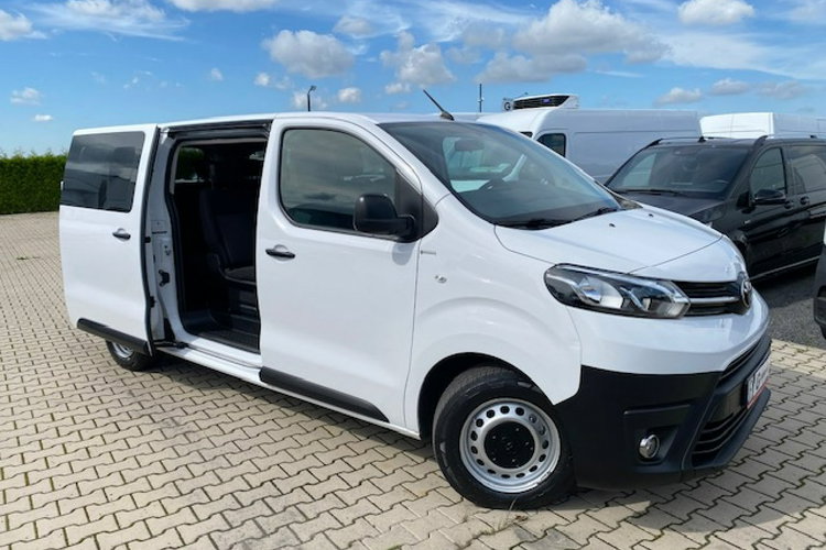 Toyota ProAce SALON PL / L2H1 - Długi / 9 osób / 2 x KLIMA PRZÓD + TYŁ / GWARANCJA zdjęcie 2