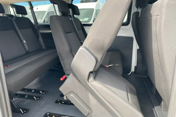 Toyota ProAce SALON PL / L2H1 - Długi / 9 osób / 2 x KLIMA PRZÓD + TYŁ / GWARANCJA zdjęcie 9