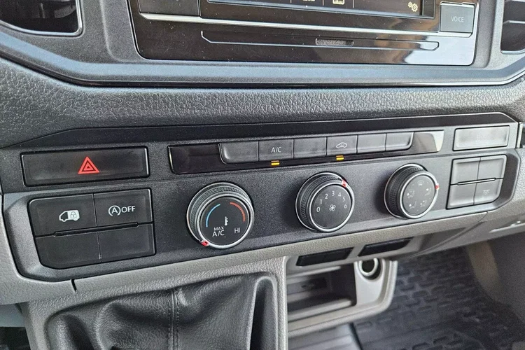 Volkswagen Crafter L3H2 119999zł NETTO Brygadówka 7 osób 2.0TDi/140KM zdjęcie 25