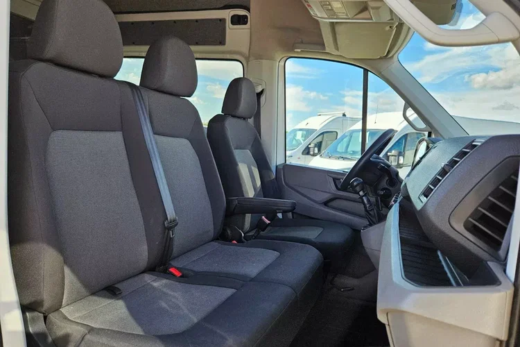 Volkswagen Crafter L3H2 119999zł NETTO Brygadówka 7 osób 2.0TDi/140KM zdjęcie 26