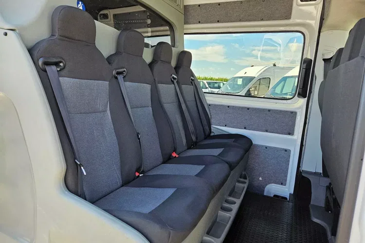 Volkswagen Crafter L3H2 119999zł NETTO Brygadówka 7 osób 2.0TDi/140KM zdjęcie 29