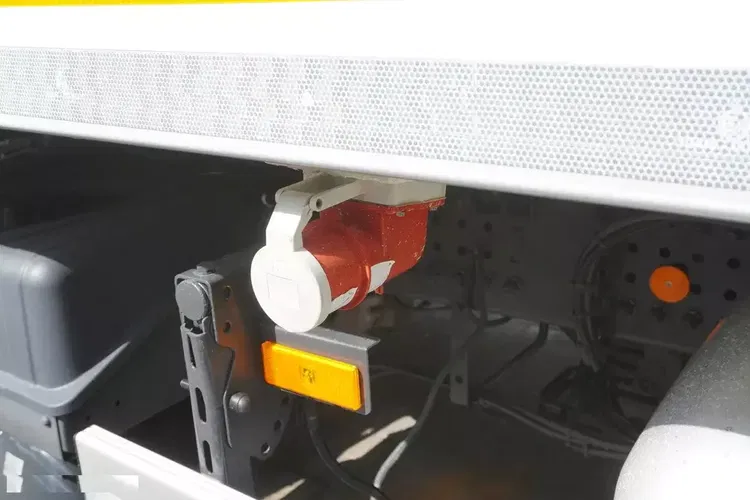 Mercedes Actros 2546 MP5 / Chłodnia Lecapitaine 20 EPAL / Multitemperatura / Carrier Supra 1150 MT zdjęcie 11