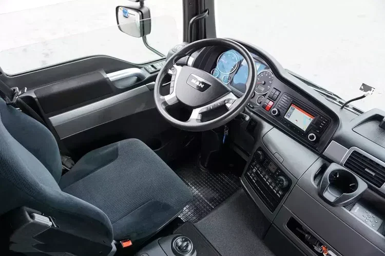 MAN TGL / 8.250 / ACC / EURO 6 / ZESTAW PRZESTRZENNY 120 M3 zdjęcie 13