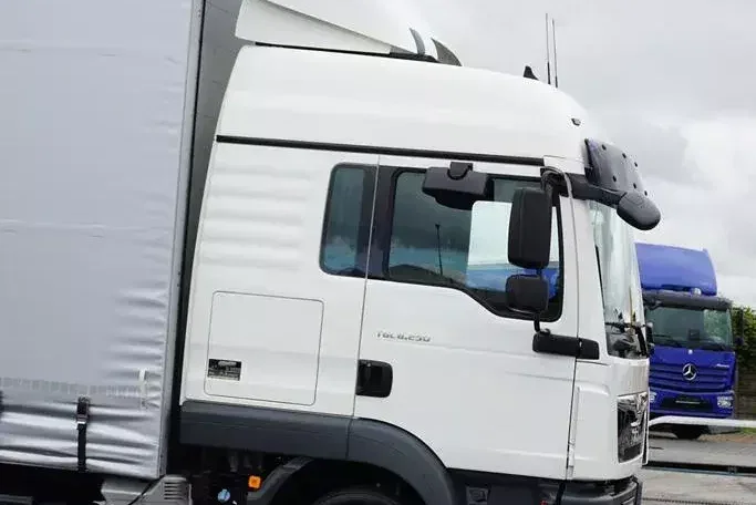 MAN TGL / 8.250 / ACC / EURO 6 / ZESTAW PRZESTRZENNY 120 M3 zdjęcie 38